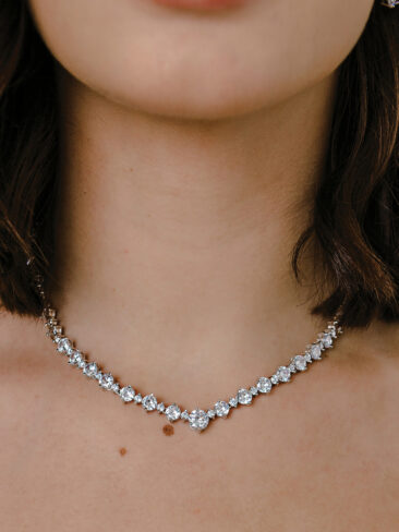 NL2153 necklace on model