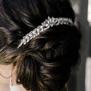 T2001 Tiara Comb on model