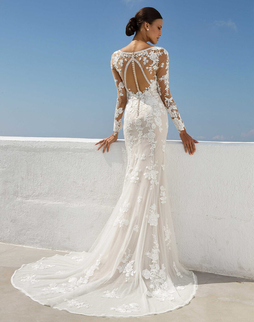 Back view of gown 88008 Justin Alexander