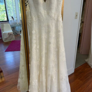 66078 Lillian West off the rack wedding gown